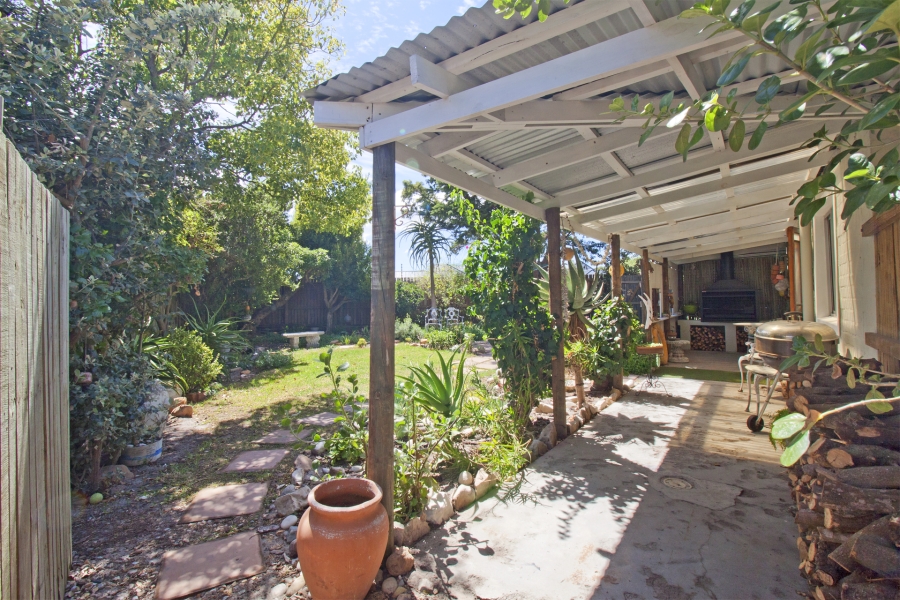 4 Bedroom Property for Sale in Kommetjie Western Cape